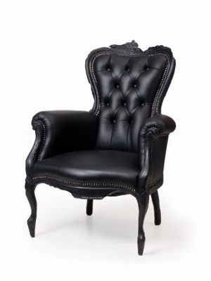 2006_5_30_18_46_23-smokechair.jpg