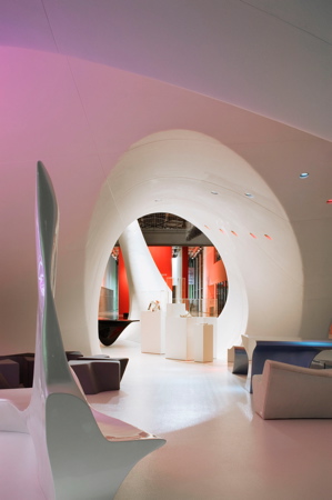 zaha-hadid-10.jpg