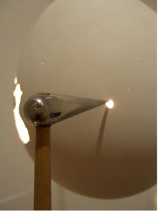 less-lamp-3.jpg