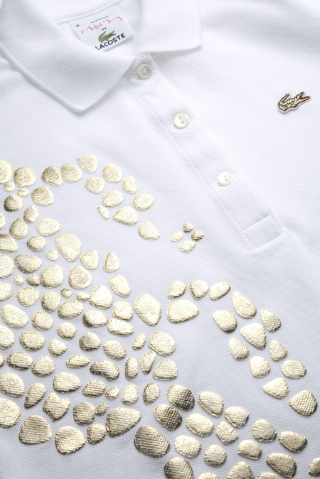 02-plastic-polo-white-gold.jpg