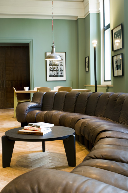 sofa-wellcome-mf.jpg