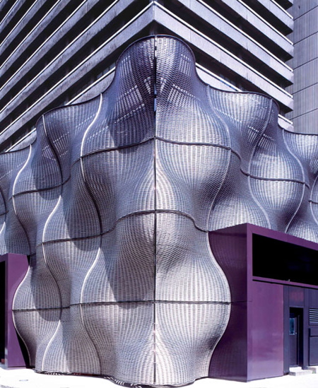 k_195_es_01_lr.jpg