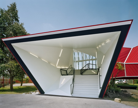nestle_0202.jpg