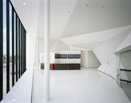 nestle_0601.jpg