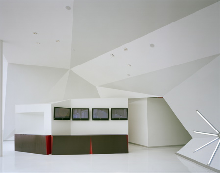 nestle_0603.jpg