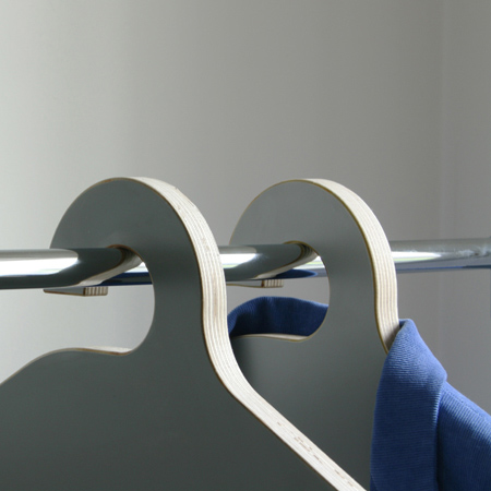 hanger_close.jpg