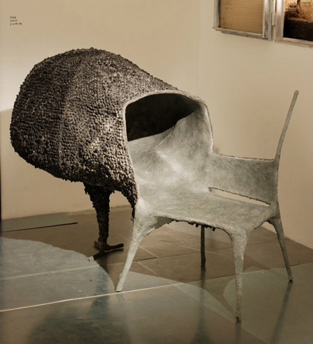 on2es-man-chair.jpg