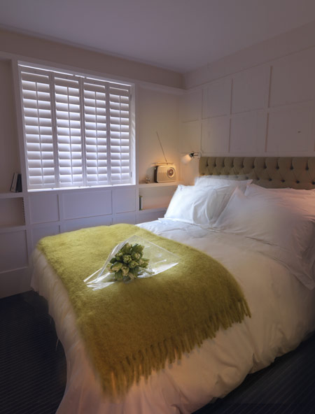 room-flowers-blu.jpg
