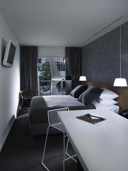 bedroom_02_small.jpg