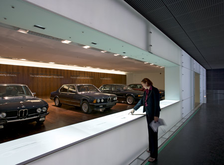 bmw-museum-munich-20_bmw-7-series.jpg