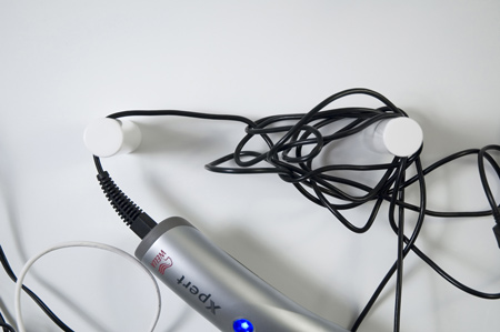 charger-frame-by-naolab-3_naolab-chargerframe-cente.jpg