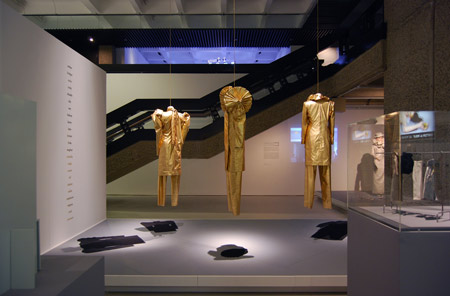 the-house-of-viktor-rolf5.jpg
