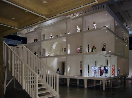 the-house-of-viktor-rolf7.jpg