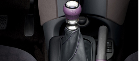 toyota-iq-t8_iq08_car_gal23_770_tcm28.jpg