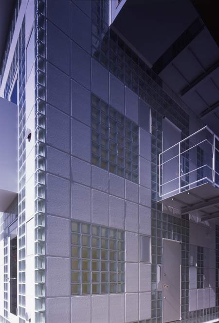 twin-bricks-by-atelier-tekuto-13.jpg