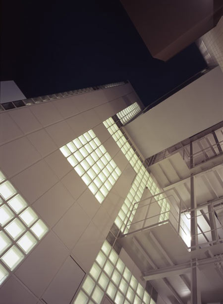 twin-bricks-by-atelier-tekuto-15.jpg