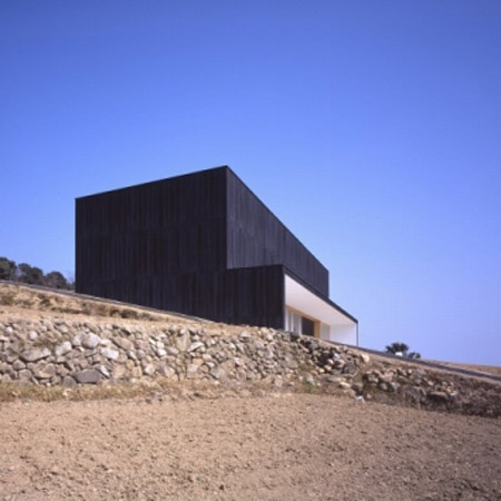 atelier-in-ushimado-by-tezuka-architects-057-009s.jpg