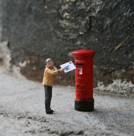 ground-zero-by-slinkachu-dear-son-1-blog.jpg