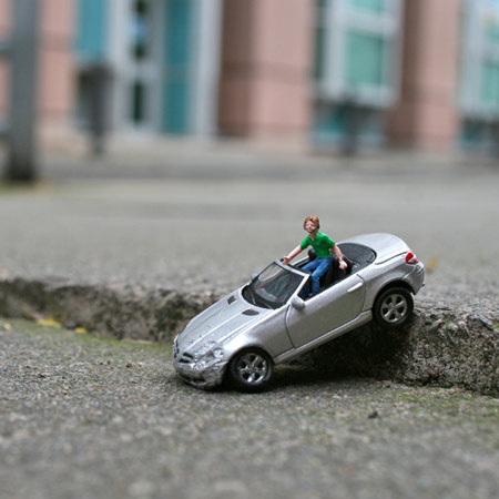 ground-zero-by-slinkachu.jpg