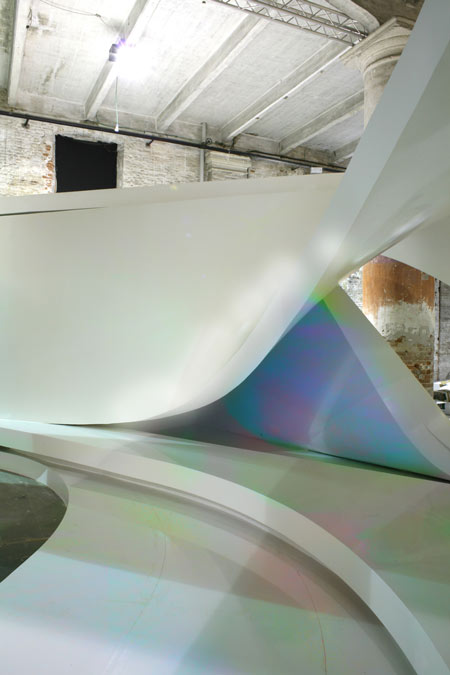 the-changing-room-by-unstudio-vb_photo_projection_01.jpg