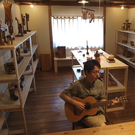 boku-at-ease-2008.jpg