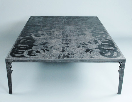 conversations-in-bronze-at-the-carpenters-workshop-gallery-donat-table-basse-anneaux.jpg