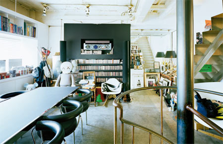 wonderwall_p008-009.jpg