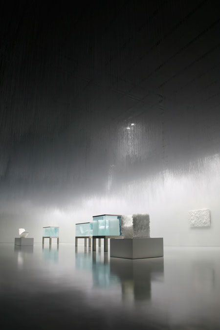 crystalchair-01.jpg