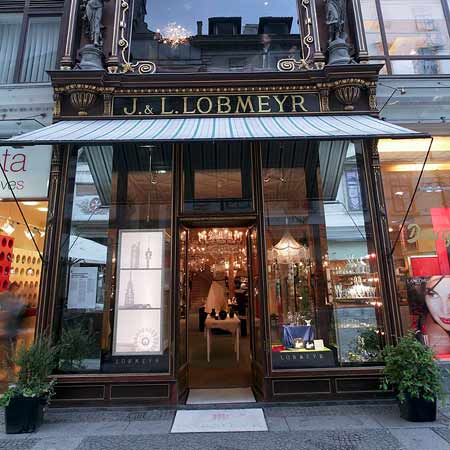 velcovsky-24.jpg