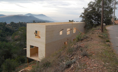 casa-205-by-h-arquitectes-4205_dalt.jpg