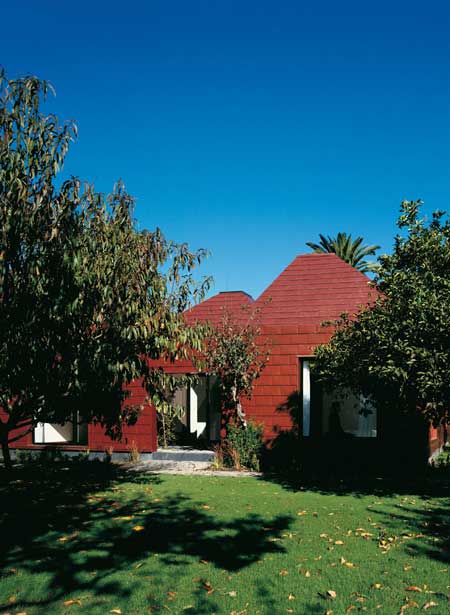 casa-parr-by-pezo-von-ellrichshausen-arquitectos-par-072.jpg