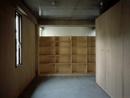 column-and-slab-house-by-ft-architects-112f.jpg