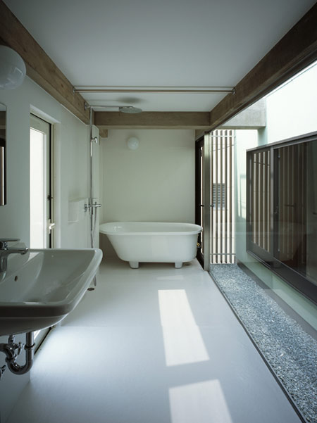 column-and-slab-house-by-ft-architects-122f.jpg