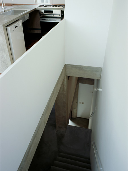 column-and-slab-house-by-ft-architects-143f.jpg