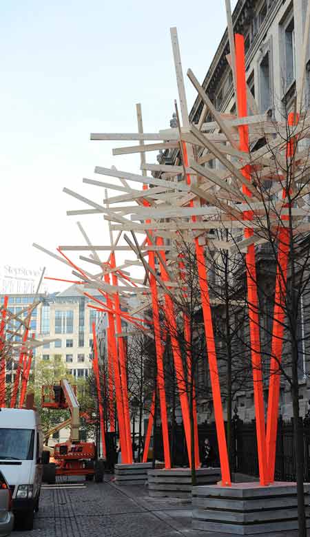 construction-the-sequence-by-arne-quinze-13.jpg
