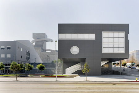 high-school-_9-by-coop-himmelblau-p_0222_f04_lb.jpg