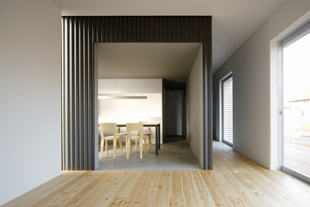 j-house-by-isolation-unit-junh_131_mg_3549_m.jpg
