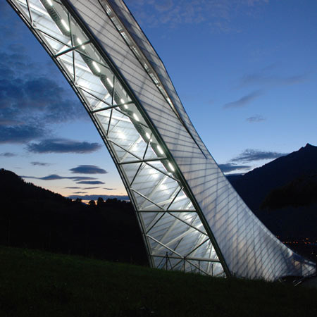 olympic-ski-jump-by-terrain-loenhartmayr-squterrain_oss_0808_1911.jpg
