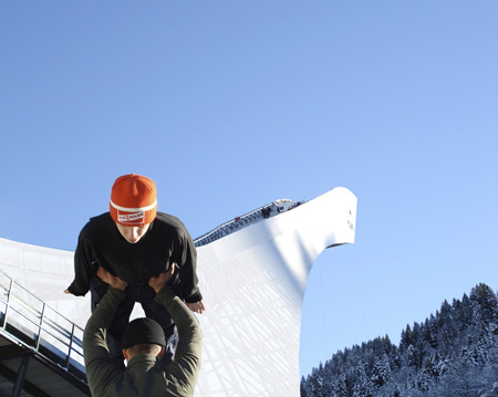 olympic-ski-jump-by-terrain-loenhartmayr-terrain-loenhartmayr-jb_08_terrain_-jb_08_terrain_oss_flight_de.jpg