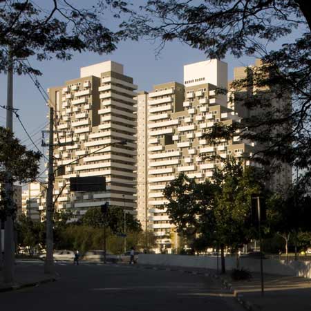 squ-top-towers-16901pr080720_006d.jpg