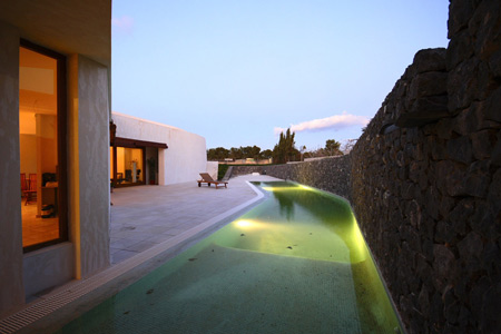 casa-llorens-by-eneseis-arquitectura-02.jpg