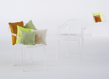 garden-furniture-by-kilian-schindler-whitechair2.jpg