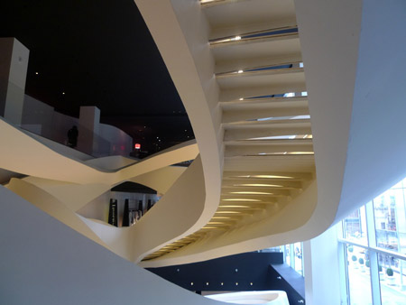 fuksas_armani_100.jpg