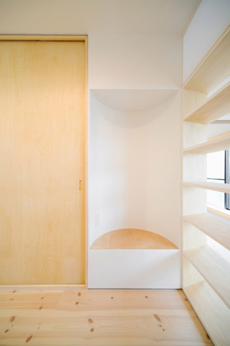 house-in-hiyoshi-by-hiroyuki-tanaka-architects-hokr_112_mg_1417_s.jpg