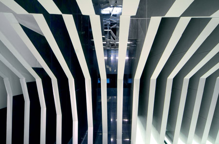 iris-and-fmg-by-francesco-librizzi-and-vittorio-venezia-cersaie2008-iris-152.jpg