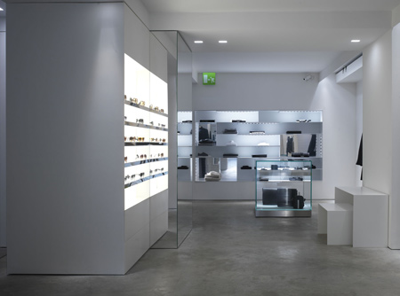 luisaviaroma-store-by-claudio-nardi-architects-luisa04_pietrosavorelli.jpg