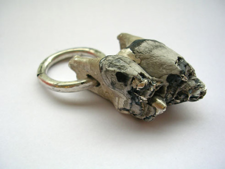 momentary-by-catarina-hallzon-pendentelktooth.jpg