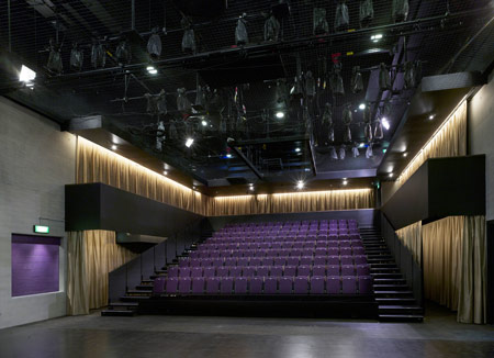 quarterhouse-by-alison-brooks-architects-aba09hcdennis.jpg