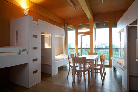 slunakov-by-projektil-architekti-slunakov_hostel-room.jpg