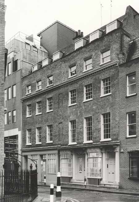 6a_ravenrow-01-dg.jpg